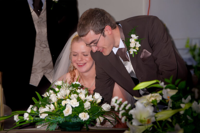 Wedding Photo Chris And Zoe 8 768x512
